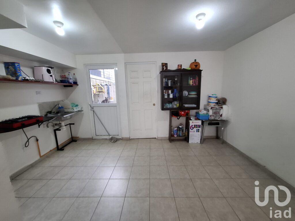 Casa en cerrada porfido condominio madagascar, Los encinos, El marques Queretaro