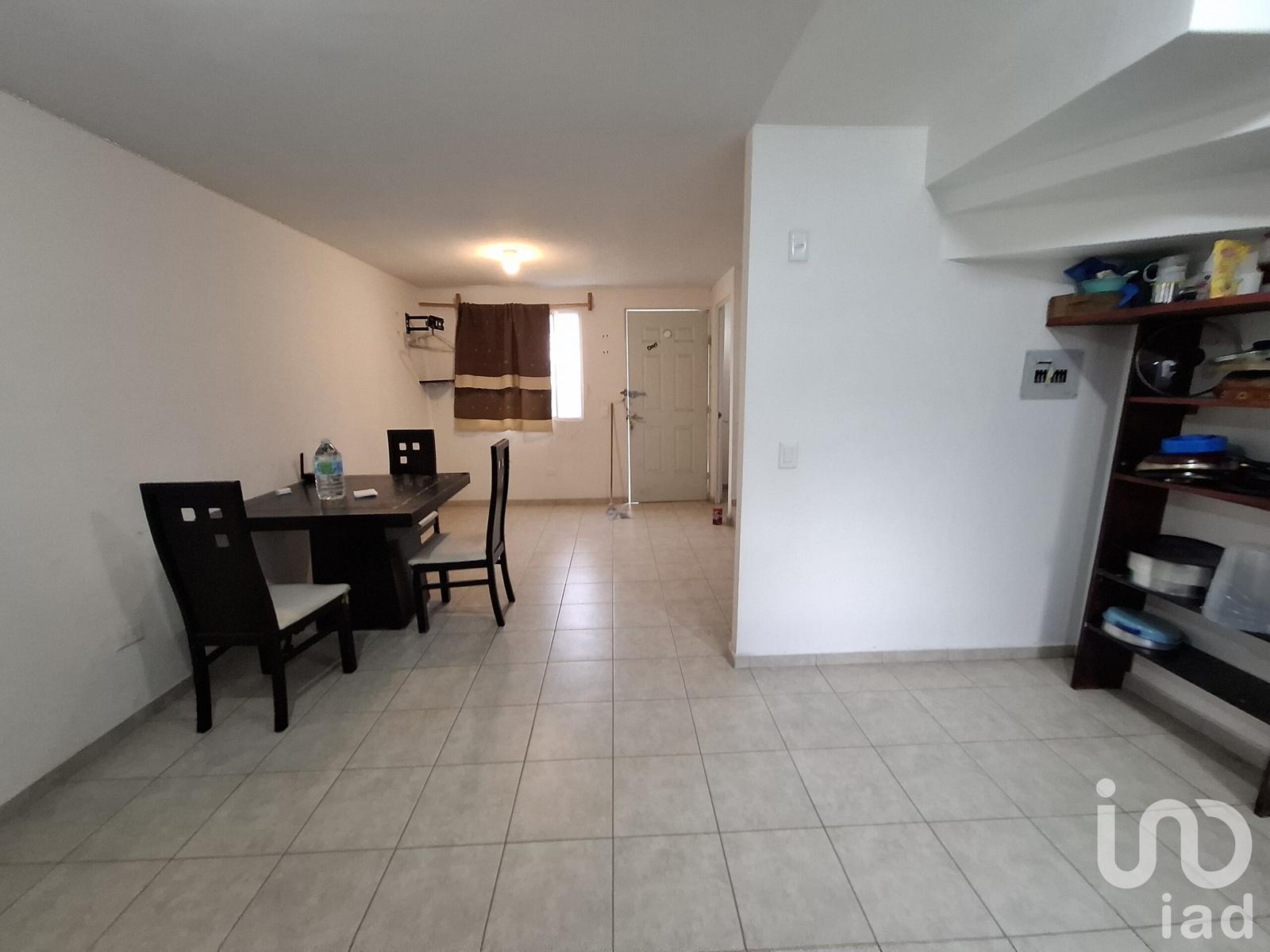 Casa en cerrada porfido condominio madagascar, Los encinos, El marques Queretaro