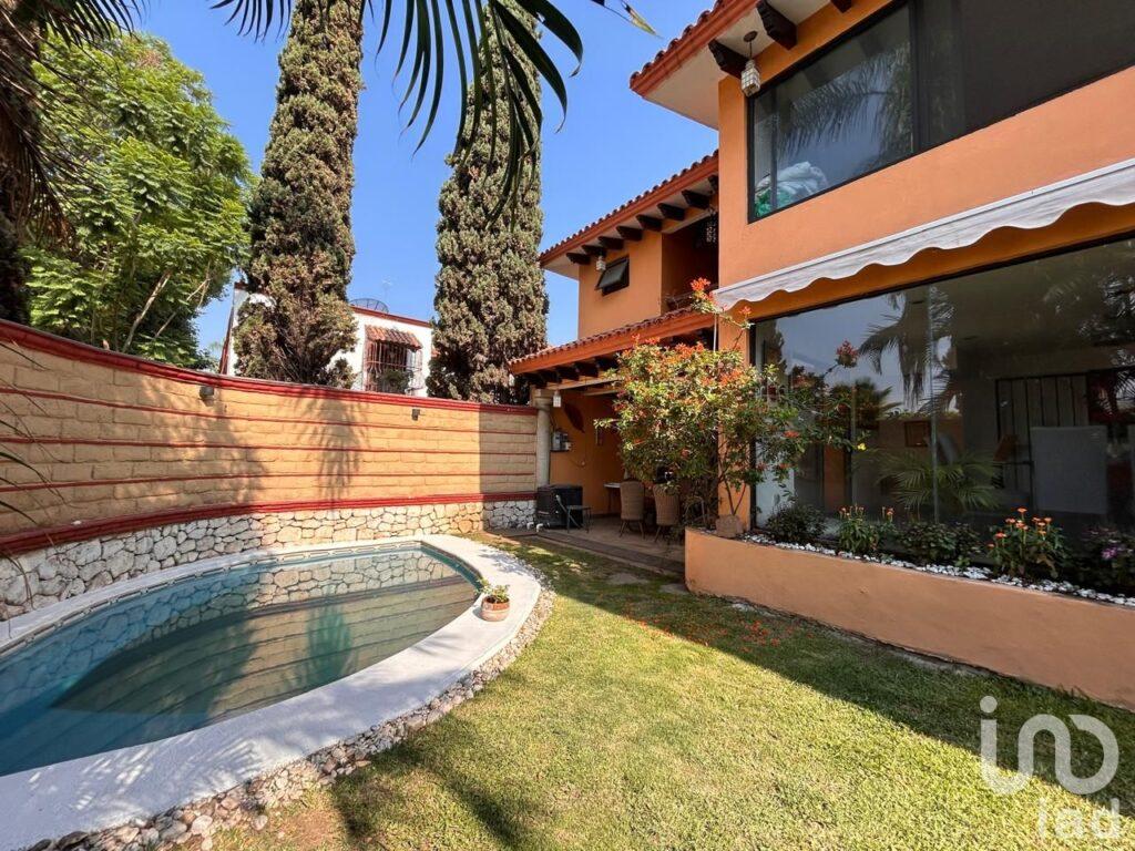 Casa en Venta, Condominio con Vigilancia, Col. Reforma, Cuernavaca