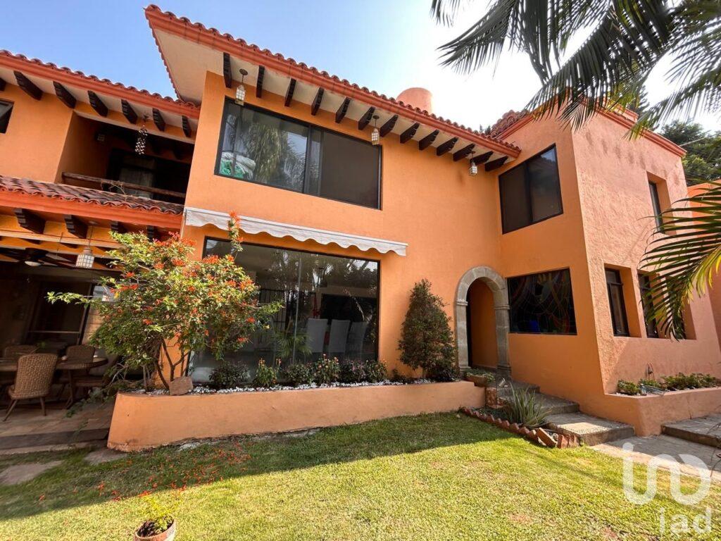 Casa en Venta, Condominio con Vigilancia, Col. Reforma, Cuernavaca