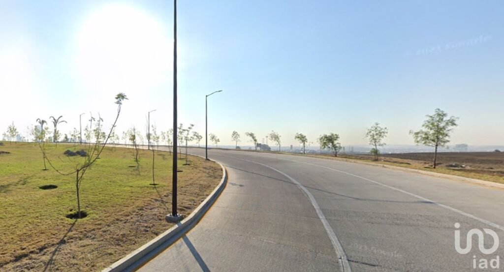 Se Vende Terreno Sobre Lateral Atlixcayotl, en Angelopolis