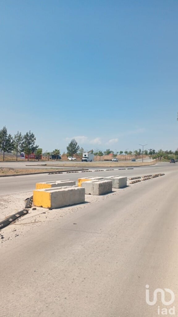 Se Vende Terreno Sobre Lateral Atlixcayotl, en Angelopolis