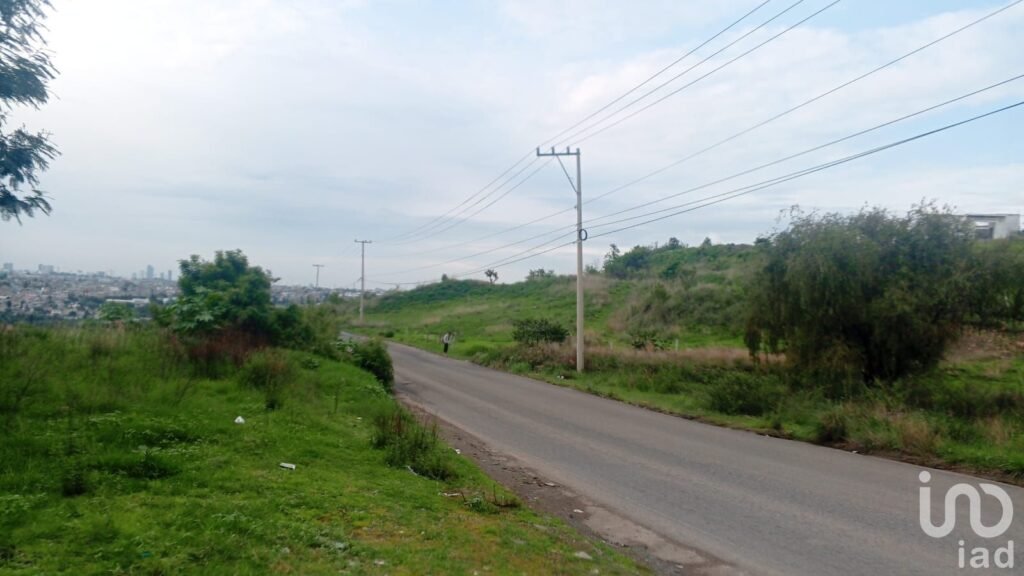 Se Vende Terreno En Prolongación de la 11 Sur, Sobre Carretera Por Jardines de Santa Clara