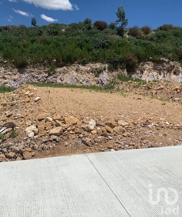 TERRENO EN VENTA EN FRACCIONAMIENTO HABITACIONAL,PACHUQUILLA,HGO.