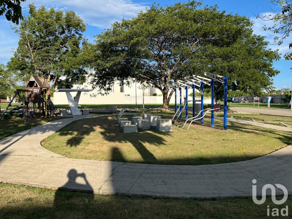 Terreno en Zona Country en Fracc. Jardines de Mazaltepec de 388 m2