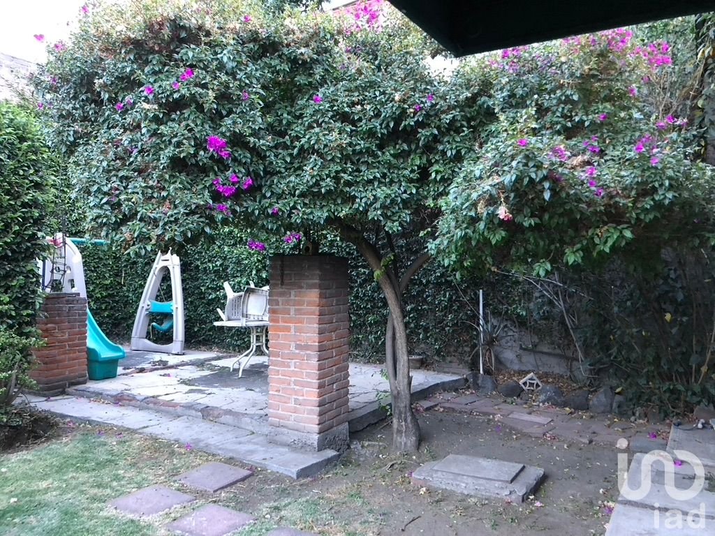 Casa en venta en zona comercial de Villa Coapa, Ciudad de México