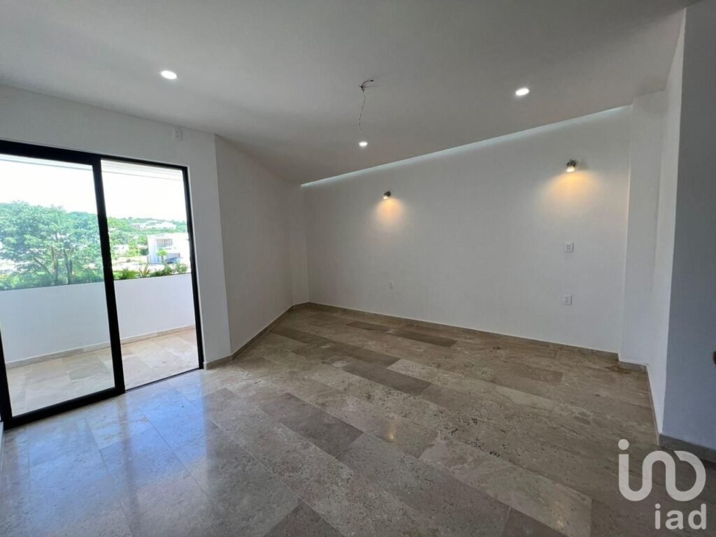 CASA  EN VENTA EN  RESIDENCIAL PUERTA DE HIERRO