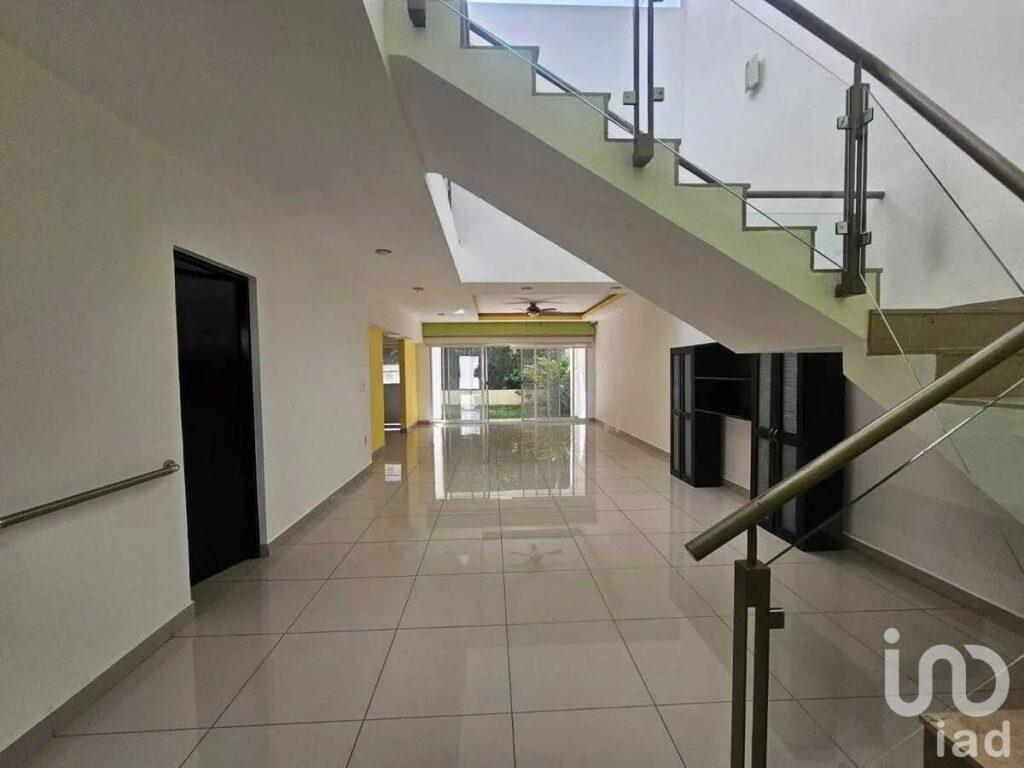 CASA EN VENTA EN RESIDENCIAL  SAN CARLOS CON AMPLIOS ESPACIOS