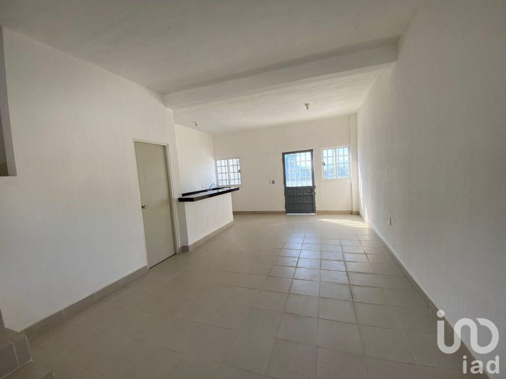 CASA EN VENTA EN COLONIA  LAS GRANJAS DE  TUXTLA GUTIERREZ , SE ACEPTAN CREDITOS