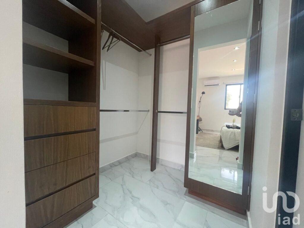 OPORTUNIDAD EN PLAYA DEL CARMEN – DEPARTAMENTO CON AMENIDADES COMPLETAS, COLONIA VILLAMAR II.