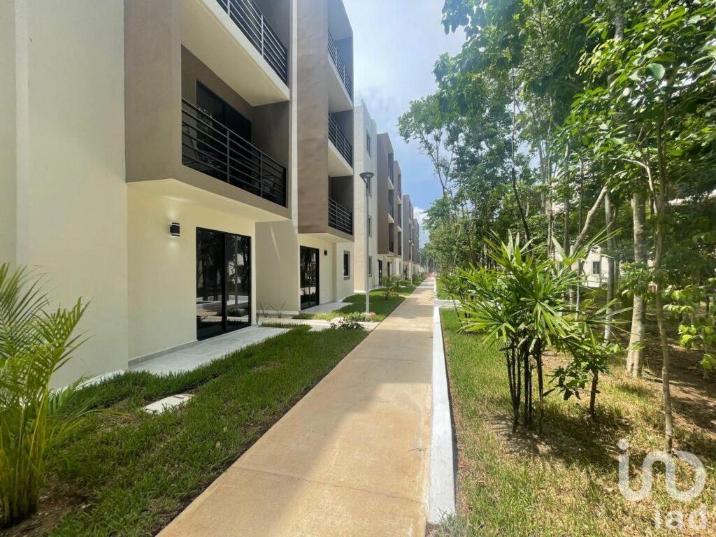 OPORTUNIDAD EN PLAYA DEL CARMEN – DEPARTAMENTO CON AMENIDADES COMPLETAS, COLONIA VILLAMAR II.