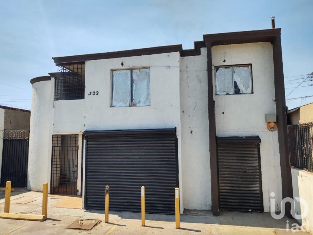 Local en Renta frente a UABC