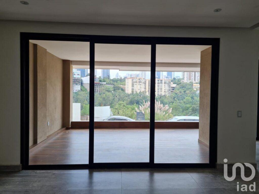 Casa Nueva en Conjunto Urbano Bosque Real, Huixquilucan, México