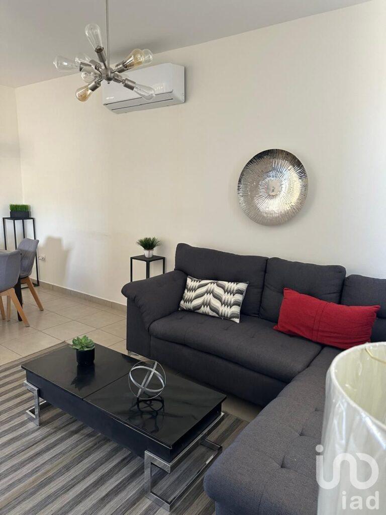 CASA EN VENTA DE 2 RECÁMARAS EN LA PAZ BCS -  IDEAL PARA INICIAR, LISTA PARA HABITAR.