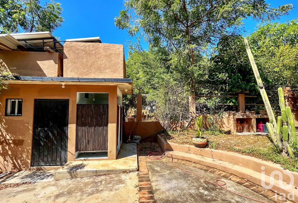 CASA CON 5 RECAMARAS Y VISTA AL MAR, PUERTO ESCONDIDO