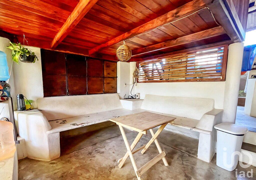 CASA CON 5 RECAMARAS Y VISTA AL MAR, PUERTO ESCONDIDO