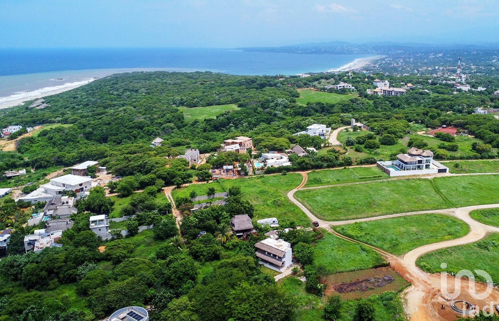 CASA CON 5 RECAMARAS Y VISTA AL MAR, PUERTO ESCONDIDO