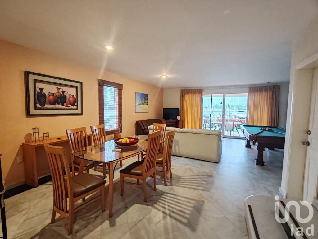 Se vende Casa en Condominio en Marina, Mazatlán, Sinaloa.