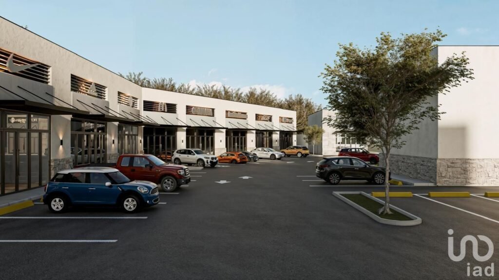 LOCAL COMERCIAL EN PLAZA CERCA DEL PUENTE ZARAGOZA, CD JUAREZ CHIH