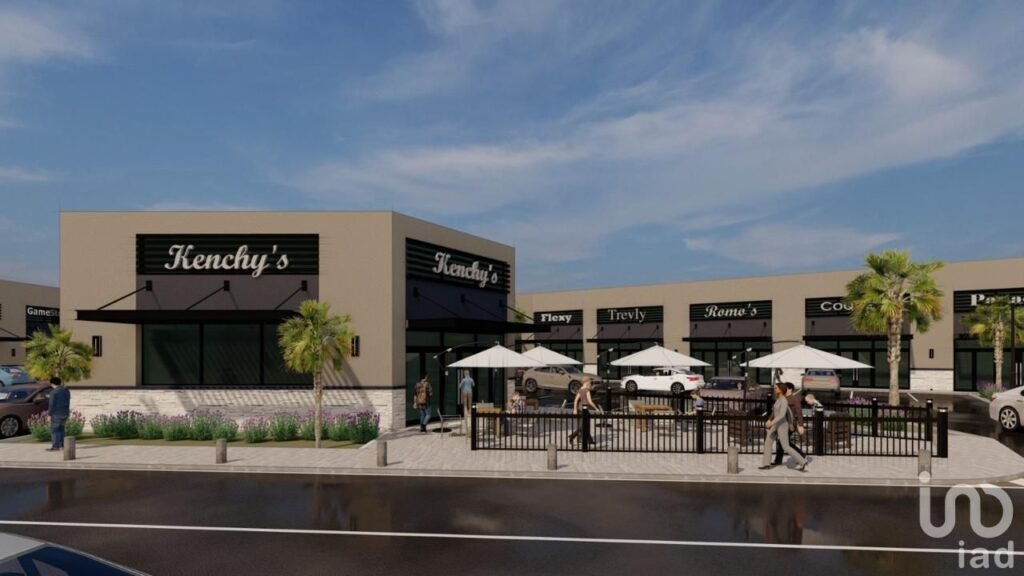 LOCAL COMERCIAL EN PLAZA CERCA DEL PUENTE ZARAGOZA, CD JUAREZ CHIH