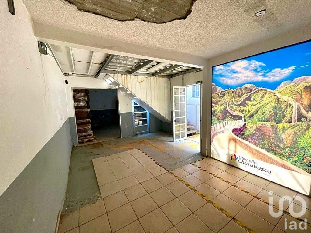 CUAUHTEMOC. Colonia Paulino Navarro. Casa para remodelar, en zona muy centrica.