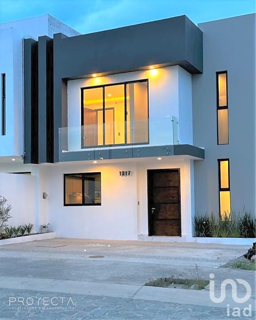 Casa Aura en venta fraccionamiento Adamar. Tlajomulco de Zuñiga Jalisco