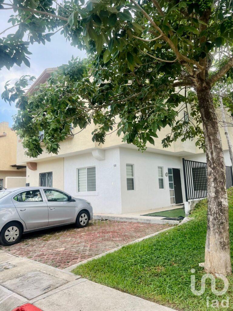 Casa Frente Alberca Resdencial Catania / Incluye Mantenimiento