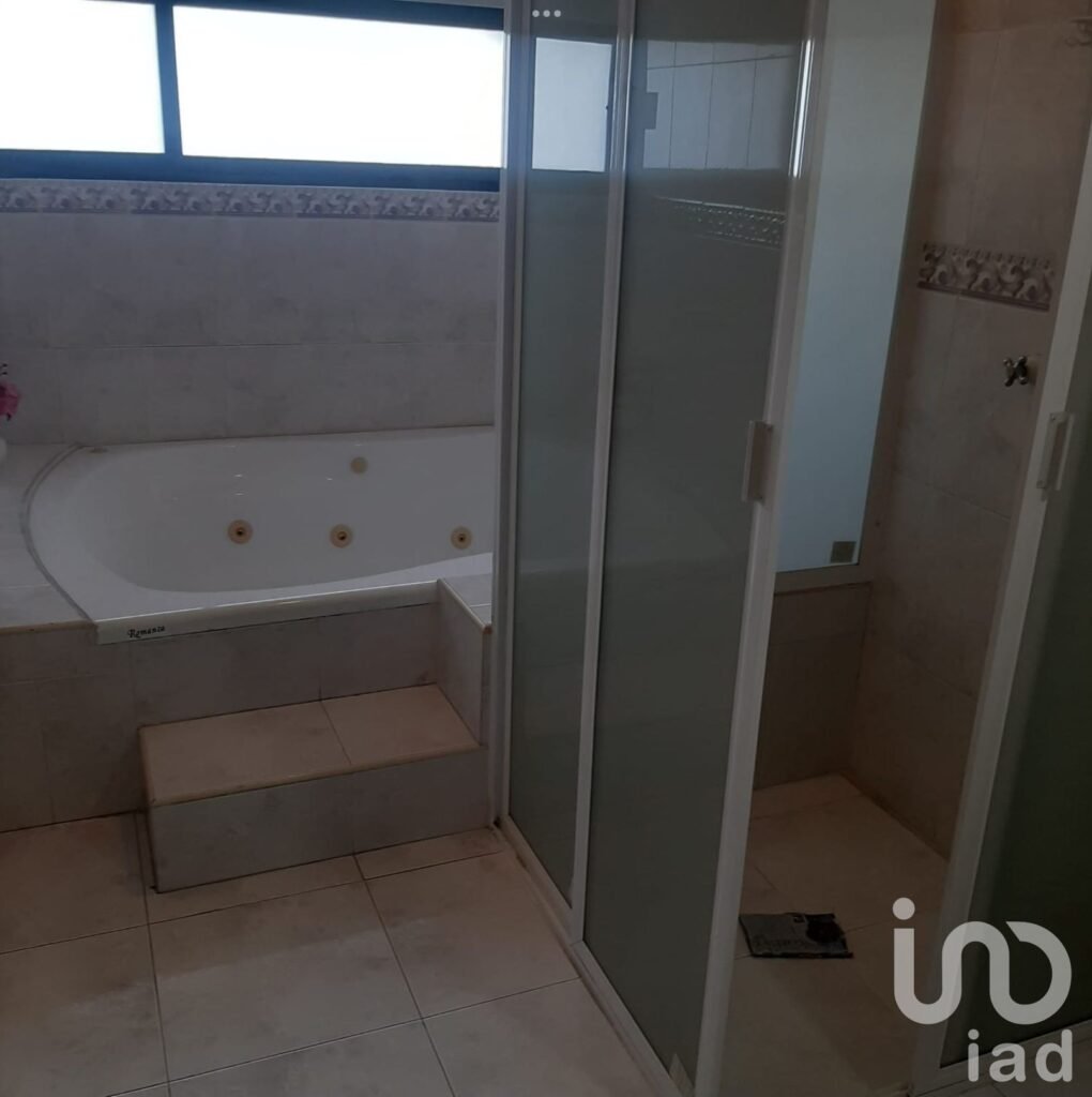 Casa en Venta en Col. Arcos del Alba, Edo. De Mexico