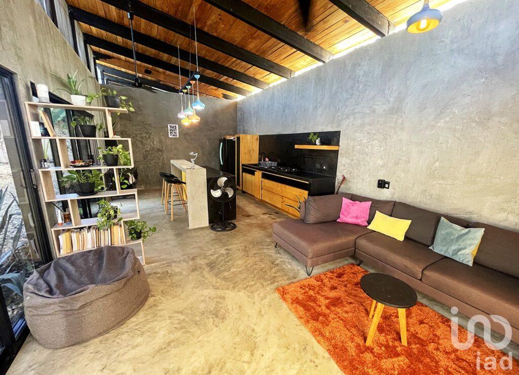 LINDA CASA CERCA DEL MERCADO DE ZICATELA, PUERTO ESCONDIDO