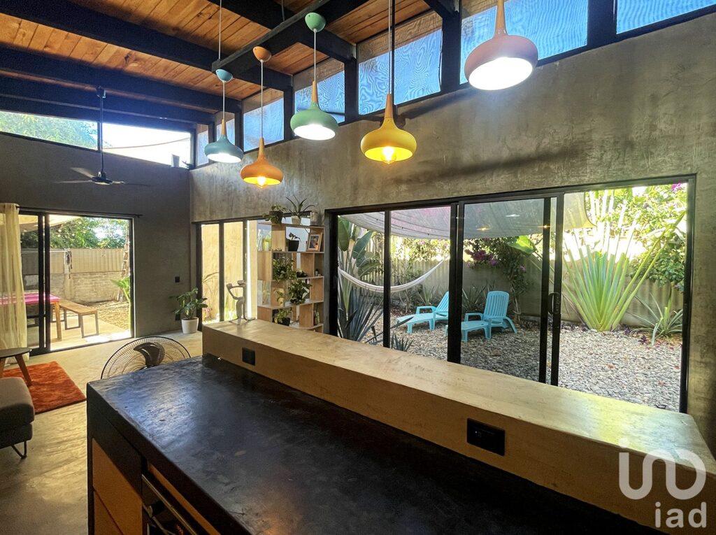 LINDA CASA CERCA DEL MERCADO DE ZICATELA, PUERTO ESCONDIDO