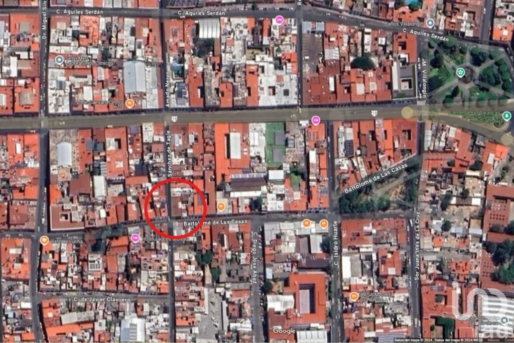 SE VENDE CASA EN EN CENTRO DE MORELIA A UNA CUADRA DE LA MADERO Y 2 DE LAS TARASCAS