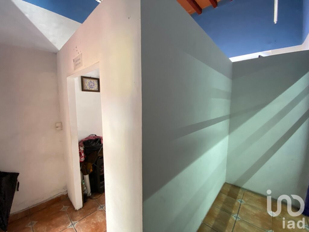 SE VENDE CASA EN EN CENTRO DE MORELIA A UNA CUADRA DE LA MADERO Y 2 DE LAS TARASCAS