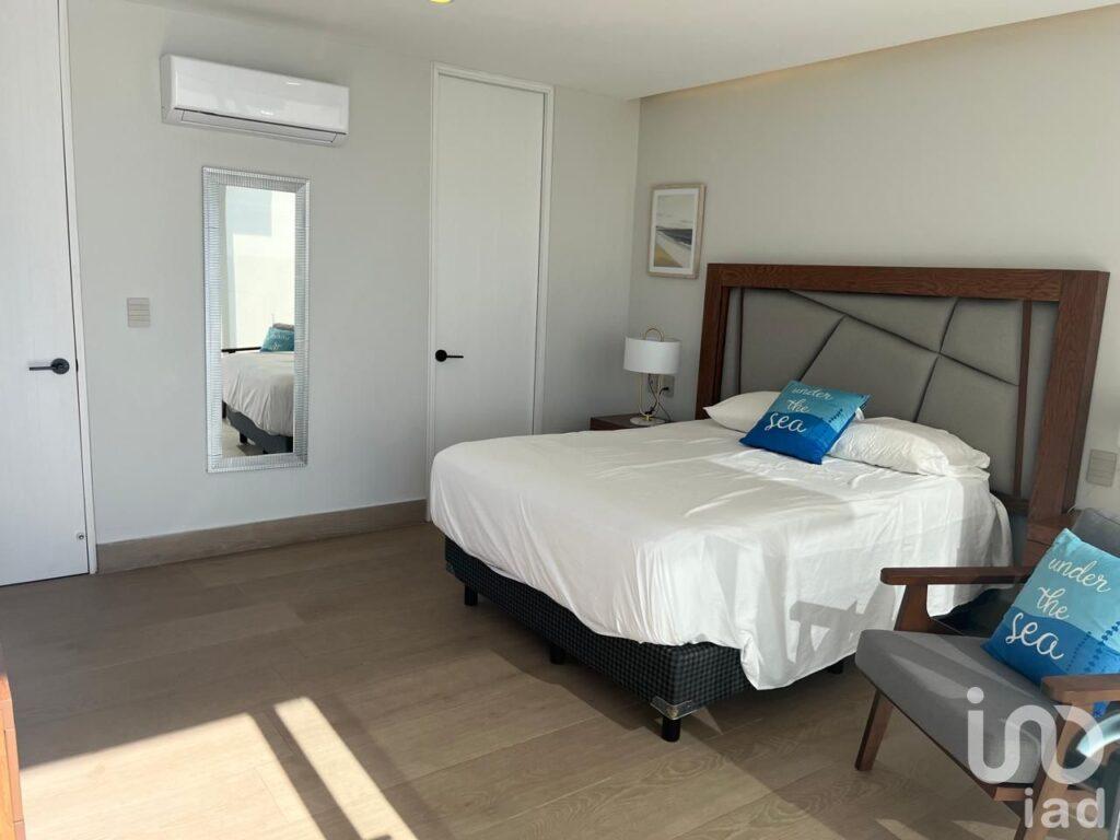 Se vende Departamento en Malecón, Mazatlán, Sinaloa.