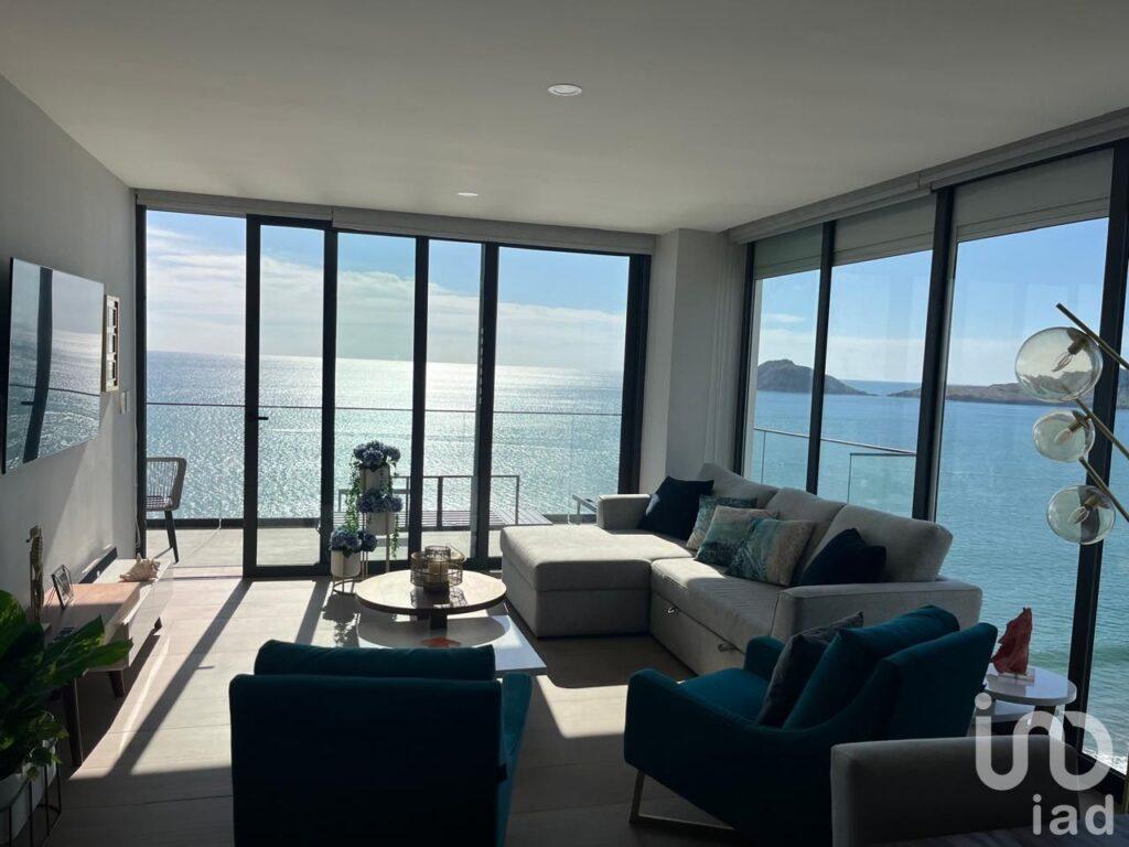 Se vende Departamento en Malecón, Mazatlán, Sinaloa.