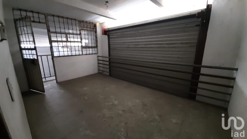 Local EN RENTA Blvd Carmen Serdan con Mezzanine, Puebla