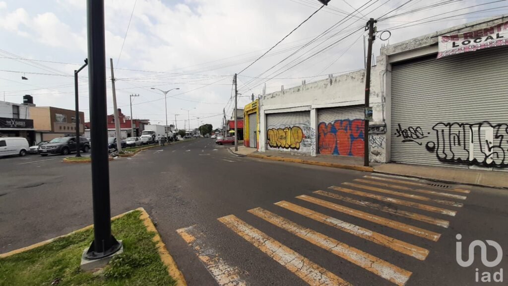 Local en Renta Blvd Carmen Serdan entrada Trailer, Puebla