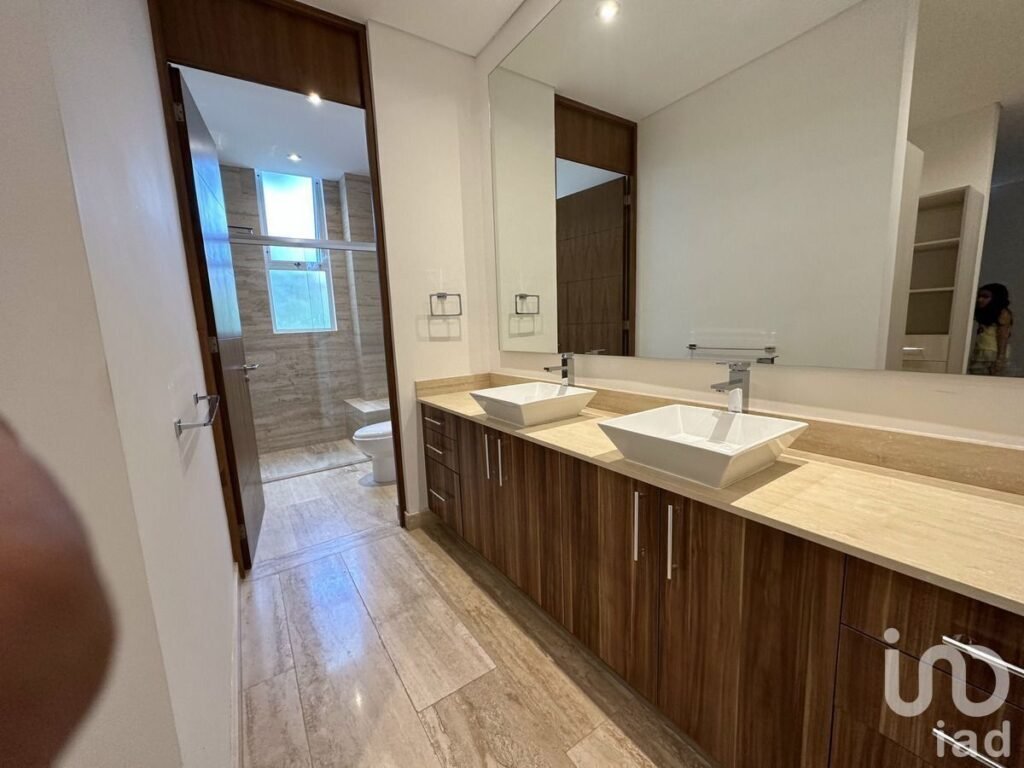 C ASA EN RENTA PRIVADA NUUKAN MODELO COATI UBICADA EN CHOLUL