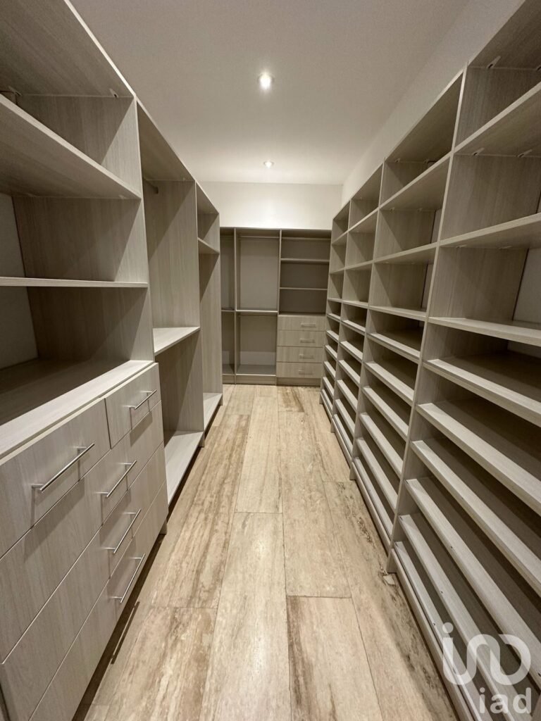 C ASA EN RENTA PRIVADA NUUKAN MODELO COATI UBICADA EN CHOLUL