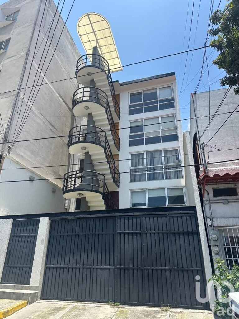 DEPARTAMENTO EN  VENTA EN LA MAGDALENA CONTRERAS EN CALLE CERRADA