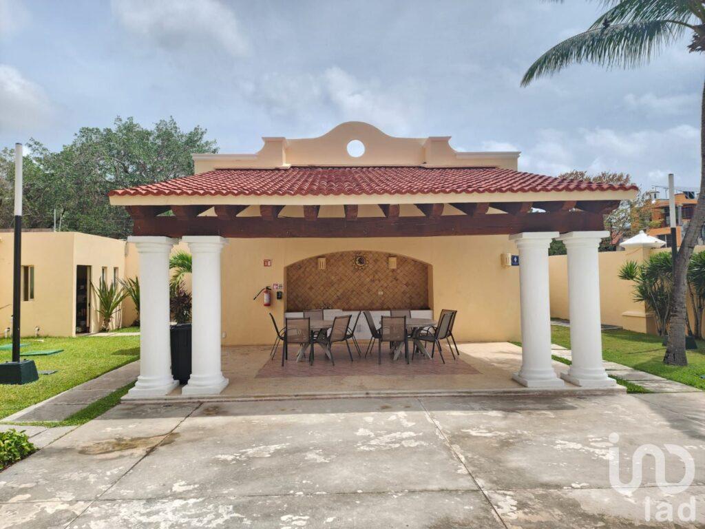 Casa en Venta Residencial Buenavista con  4 recamara c/baños sala comedor  2 estacionamientos