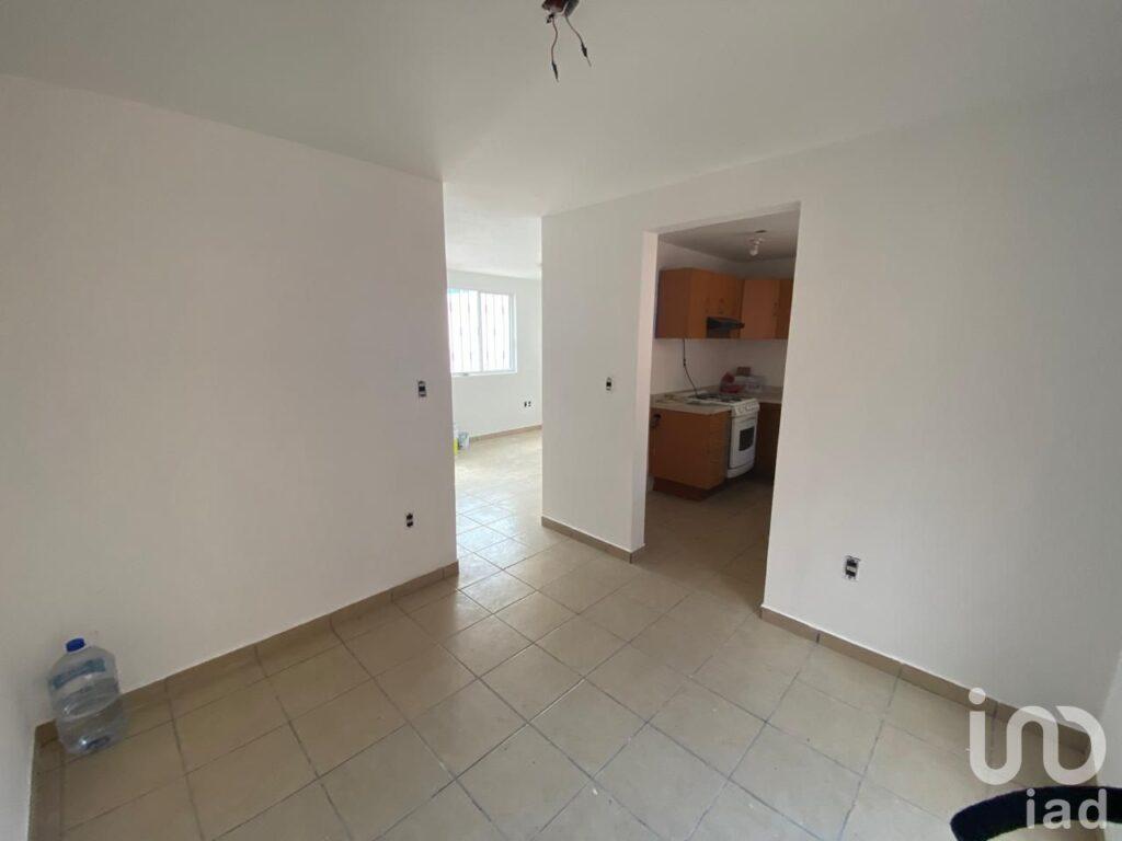 SE VENDE CASA LOMA LARGA A UN COSTADO DE BONANZA SALIA ATECUARO