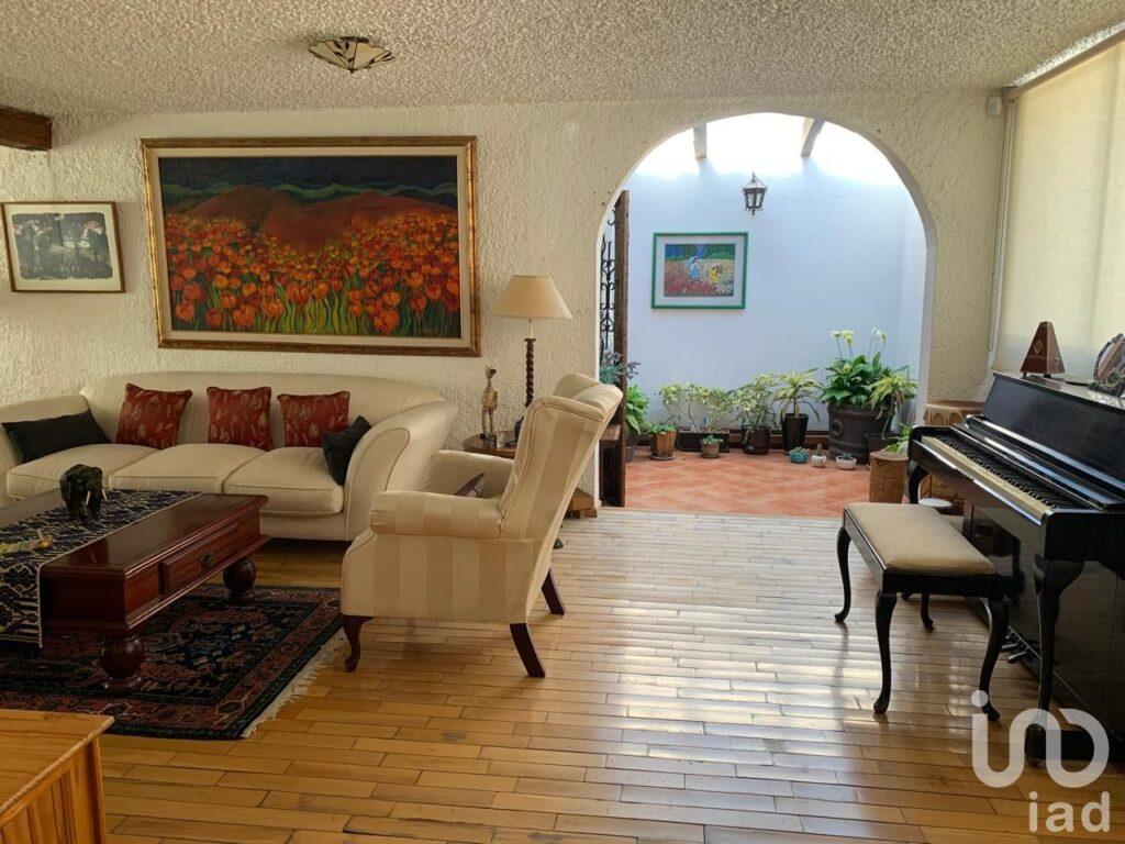 Casa en Cuajimalpa, a 5 minutos de autopista, en condominio con vigilancia