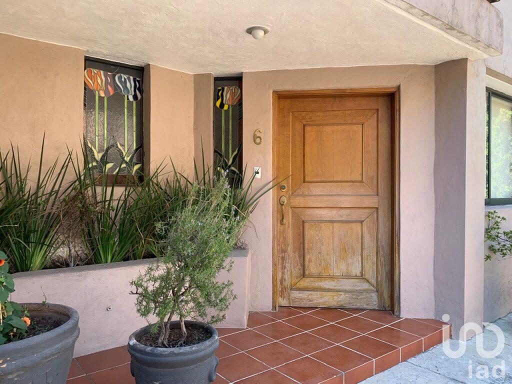 Casa en Cuajimalpa, a 5 minutos de autopista, en condominio con vigilancia