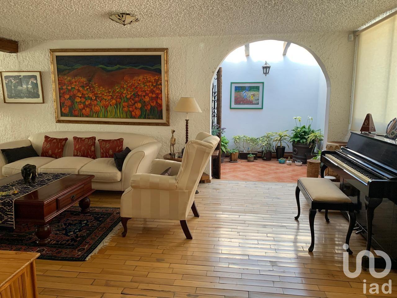 Casa en Cuajimalpa, a 5 minutos de autopista, en condominio con vigilancia