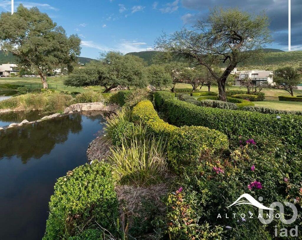 ALTOZANO VENTA DE TERRENO CON PROYECTO INCLUIDO