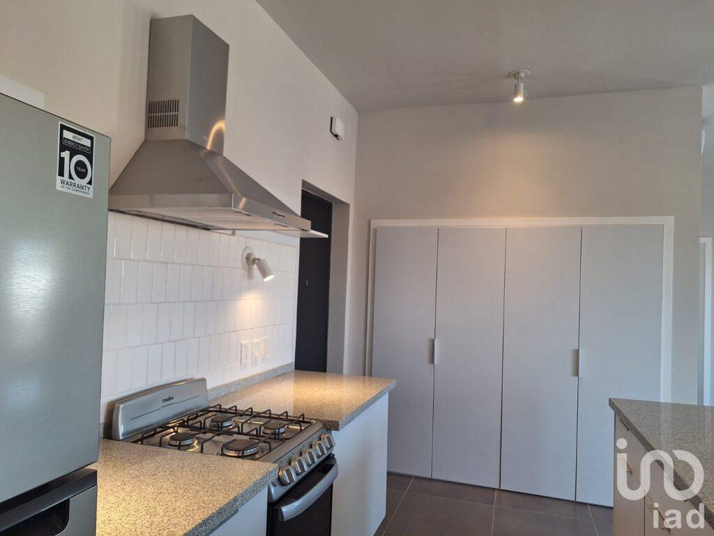 DEPARTAMENTO EQUIPADO DE 1 RECAMARA EN RENTA, CON ALBERCA Y GYM, ZONA EJERCITO NACIONAL, CD JUAREZ