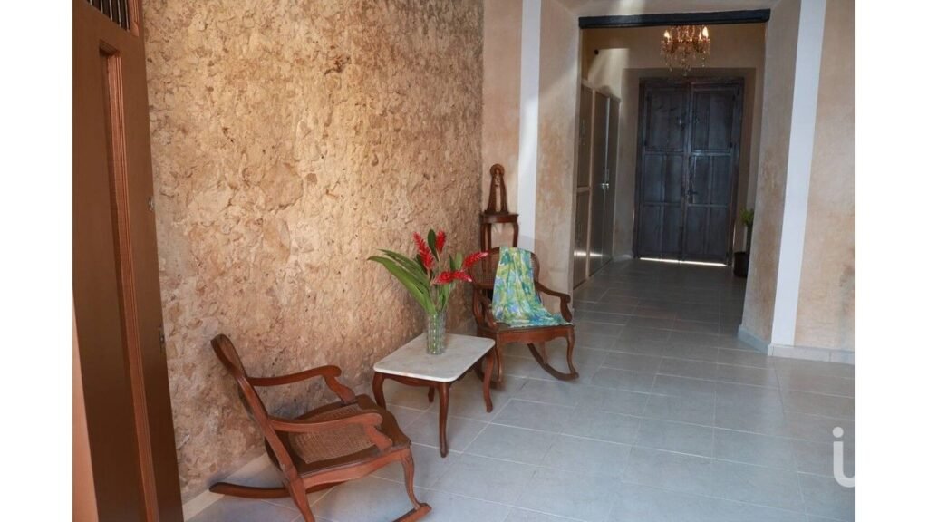 CASA EN RENTA  EN EL CENTRO HISTÓRICO DE MÉRIDA, YUCATÁN, ESTILO COLONIAL