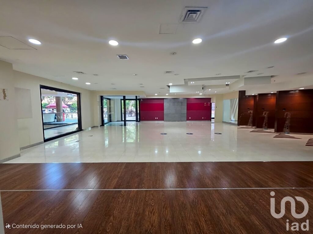 Se renta local comercial en Insurgentes sur.