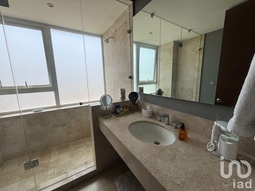 Se vende departamento en Tres cumbres  Santa Fe