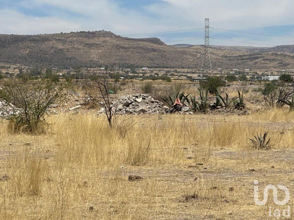 TERRENO EN VENTA  DE 13,959 M2 CERCA DE BOULEVAR SIGLO XX1 NORTE PONIENTE, JESUS MARIA, AGS.